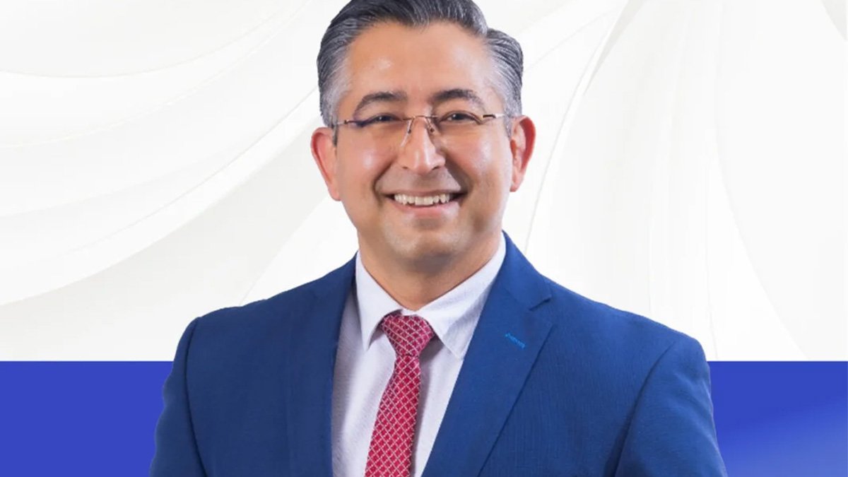 Miguel Leetch subraya la importancia de dignificar el trabajo policial